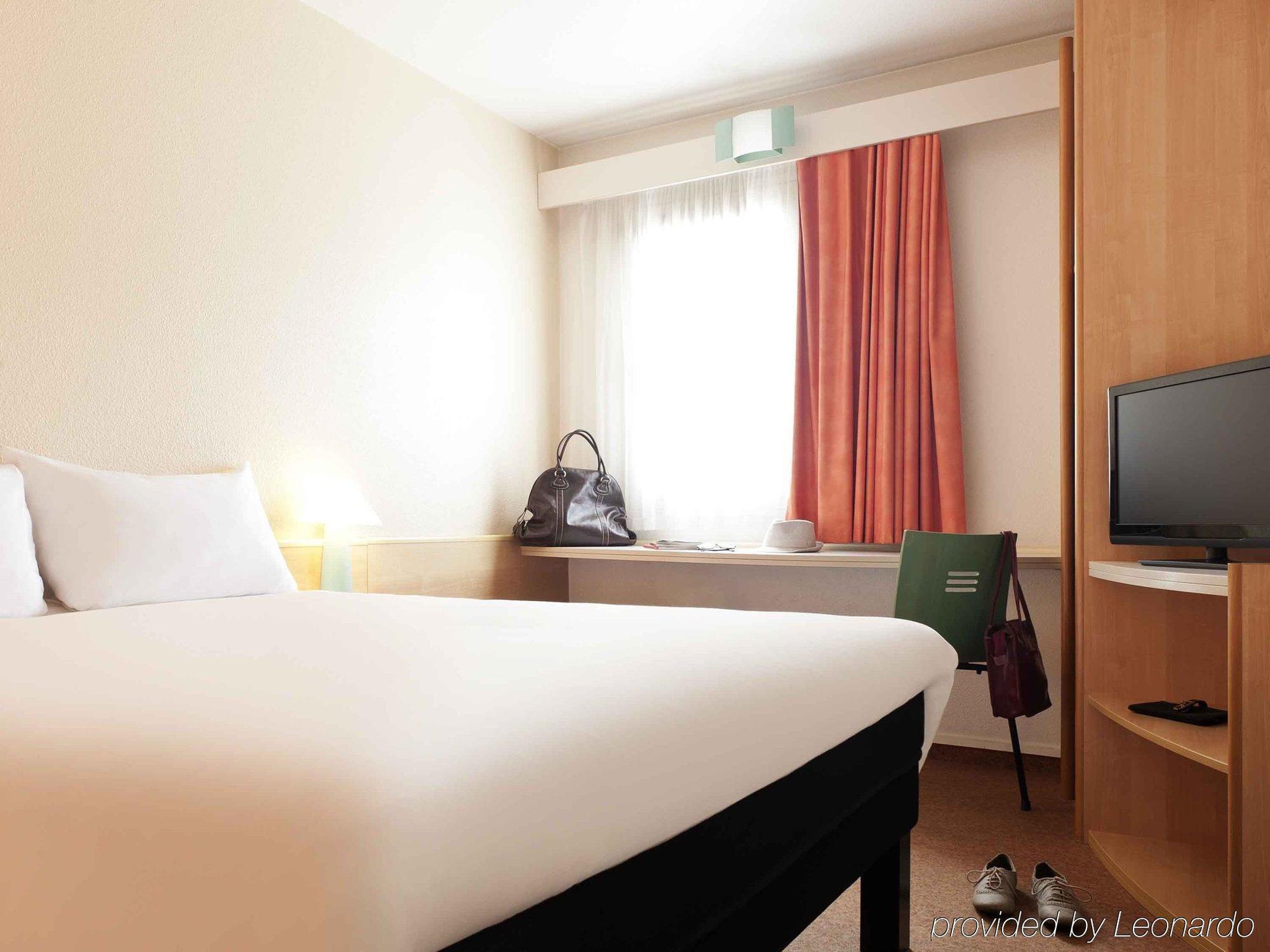 B&B Hotel Bordeaux Merignac Cadera Aeroport Exterior photo