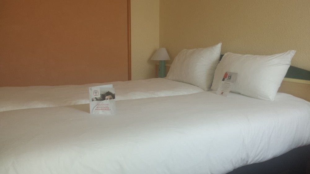 B&B Hotel Bordeaux Merignac Cadera Aeroport Exterior photo